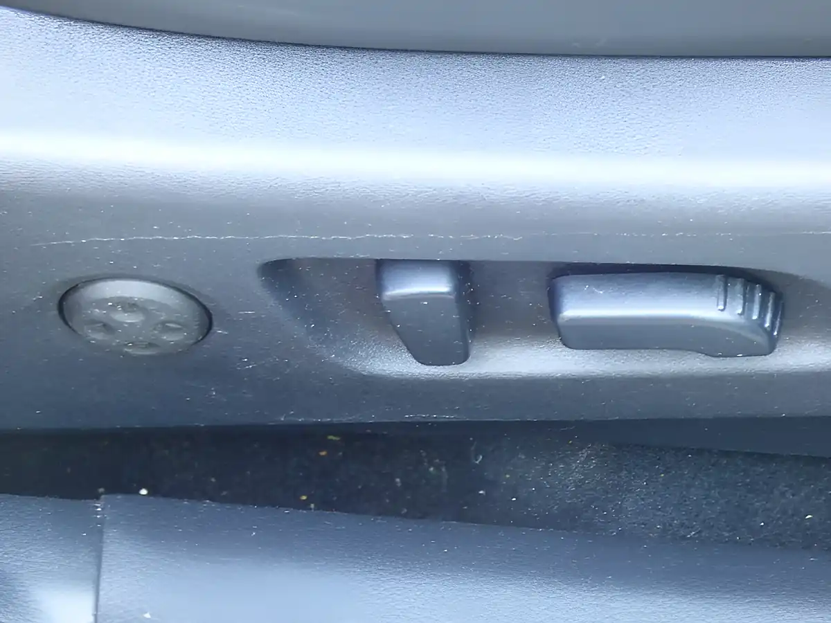 Used 2019 Nissan Qashqai Tekna+ White - Interior and Exterior details 17