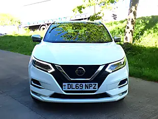 Used 2019 Nissan Qashqai Tekna+ White - Interior and Exterior details 6