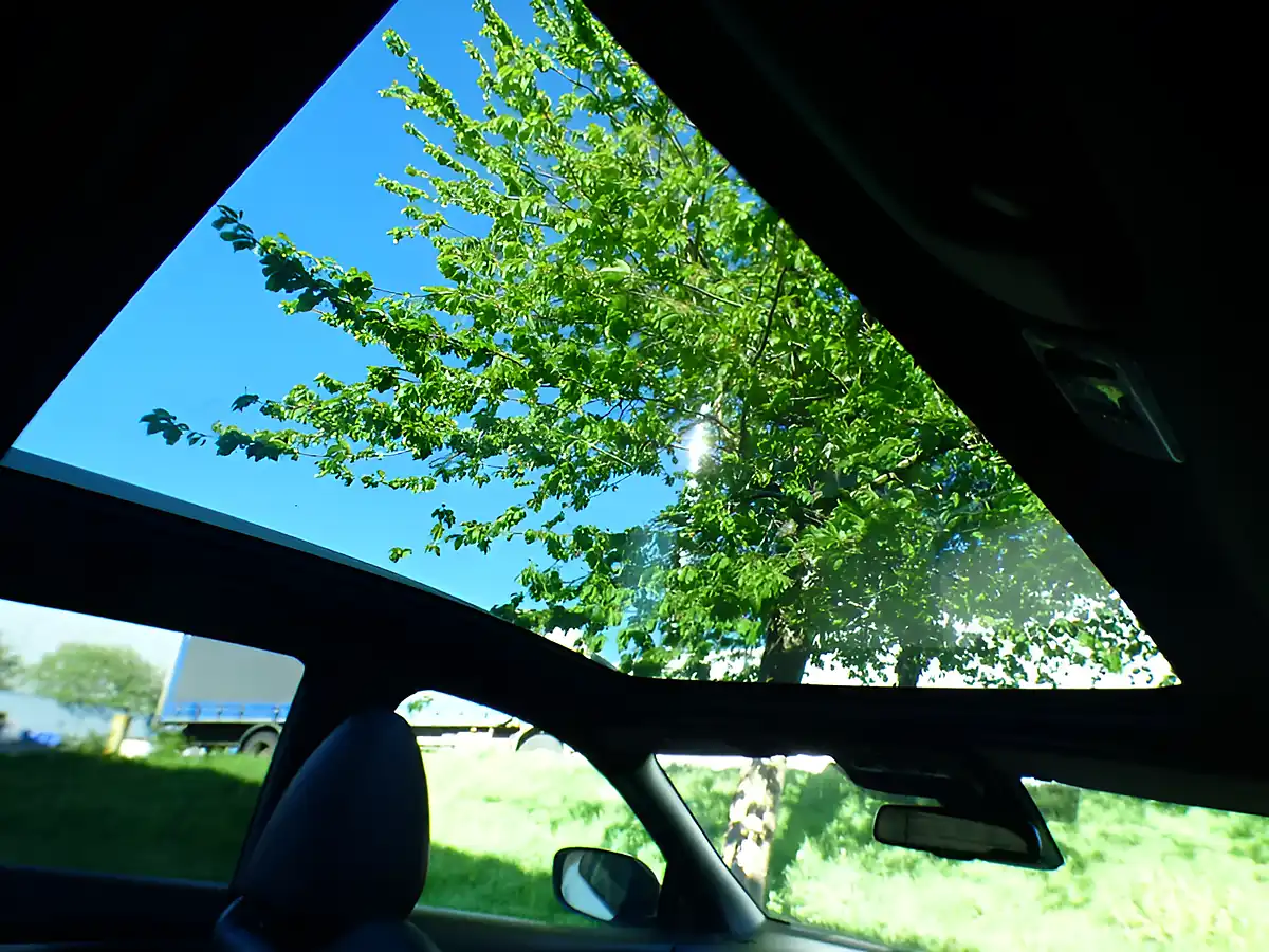 Used 2019 Nissan Qashqai Tekna+ White - Interior and Exterior details 8