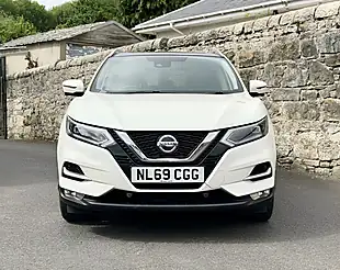 Used 2019 Nissan Qashqai Tekna White - Interior and Exterior details 2