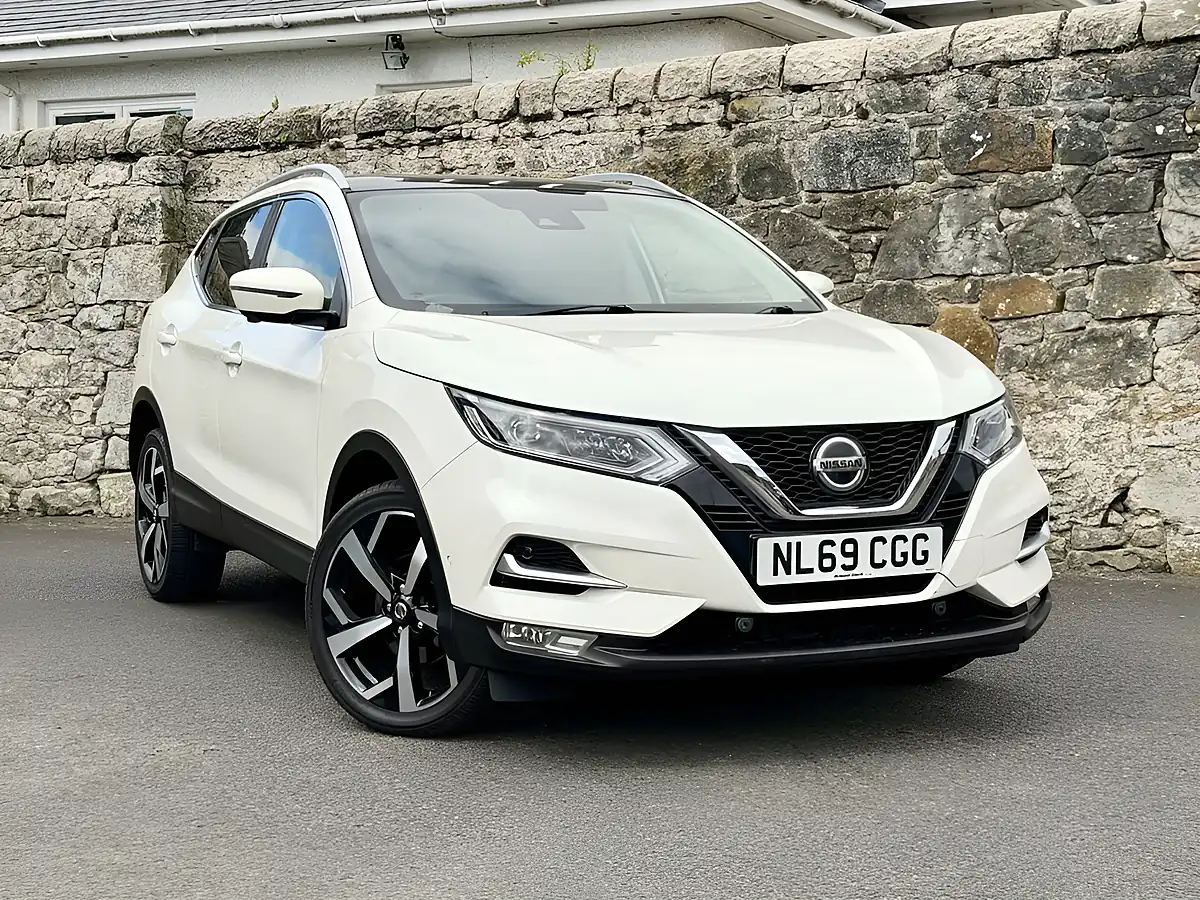 Used 2019 Nissan Qashqai Tekna White - Interior and Exterior details 20