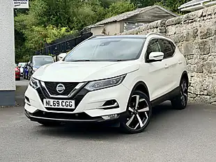 Used 2019 Nissan Qashqai Tekna White - Interior and Exterior details 4