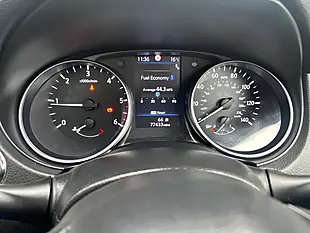 Used 2019 Nissan Qashqai Tekna White - Interior and Exterior details 11
