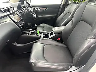 Used 2019 Nissan Qashqai Tekna White - Interior and Exterior details 13