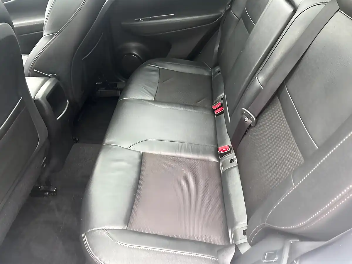 Used 2019 Nissan Qashqai Tekna White - Interior and Exterior details 15