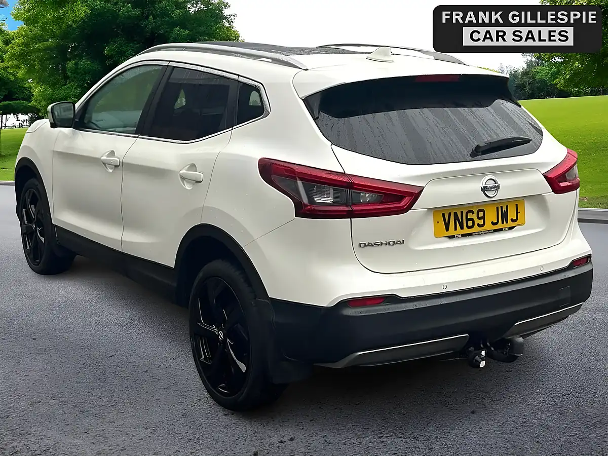 Used 2019 Nissan Qashqai Tekna White - Interior and Exterior details 6