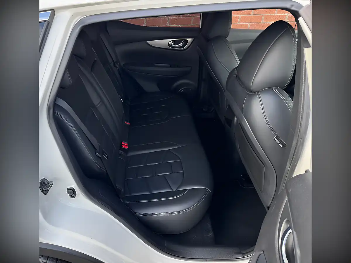Used 2019 Nissan Qashqai Tekna+ White - Interior and Exterior details 16