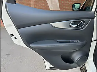 Used 2019 Nissan Qashqai Tekna+ White - Interior and Exterior details 18
