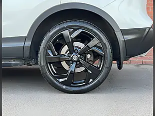Used 2019 Nissan Qashqai Tekna+ White - Interior and Exterior details 20