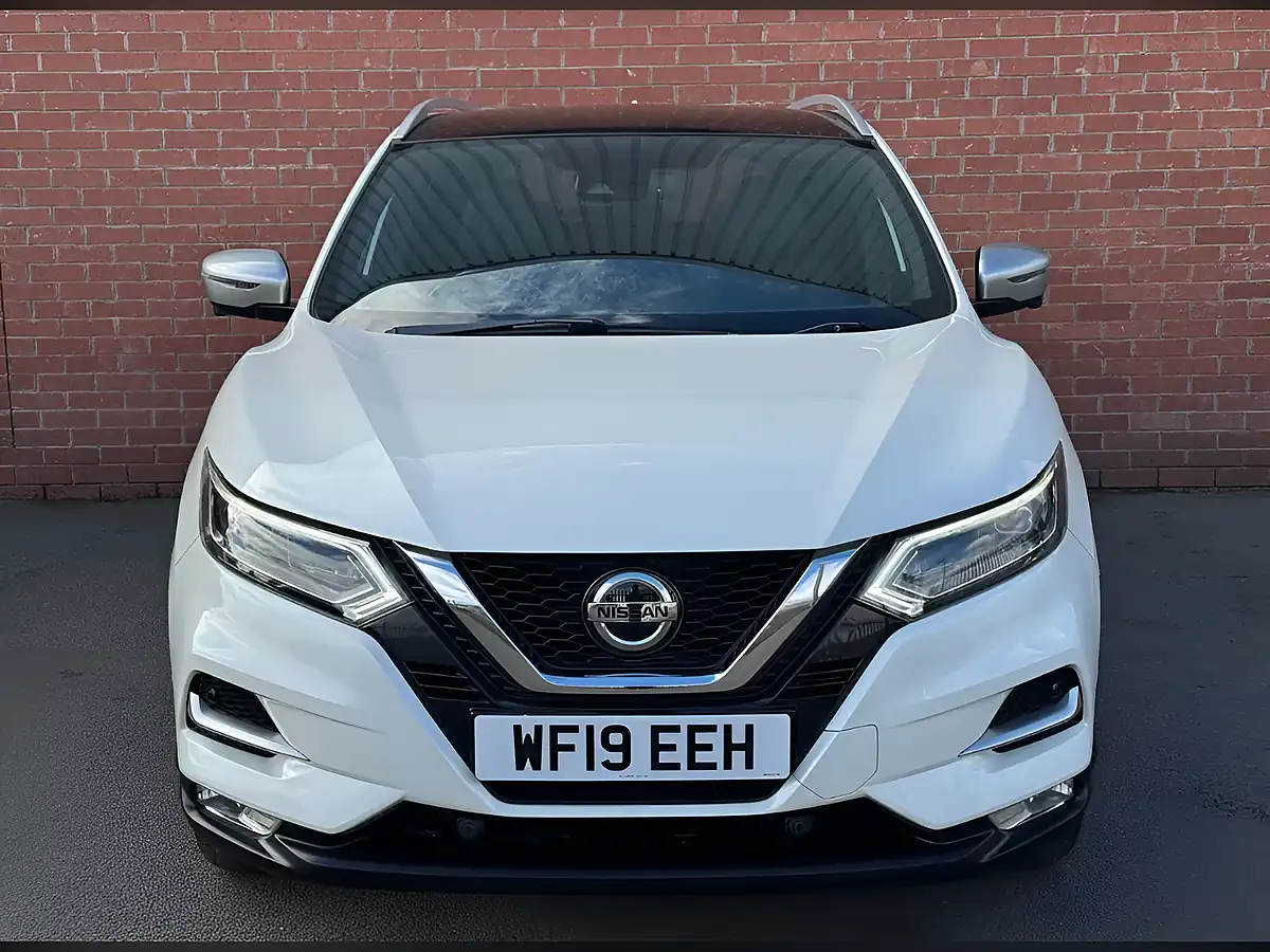 Used 2019 Nissan Qashqai Tekna+ White - Interior and Exterior details 6
