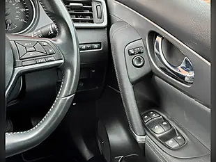 Used 2019 Nissan Qashqai Tekna White - Interior and Exterior details 16