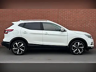 Used 2019 Nissan Qashqai Tekna White - Interior and Exterior details 2