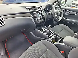 Used 2019 Nissan Qashqai Visia Red - Interior and Exterior details 2