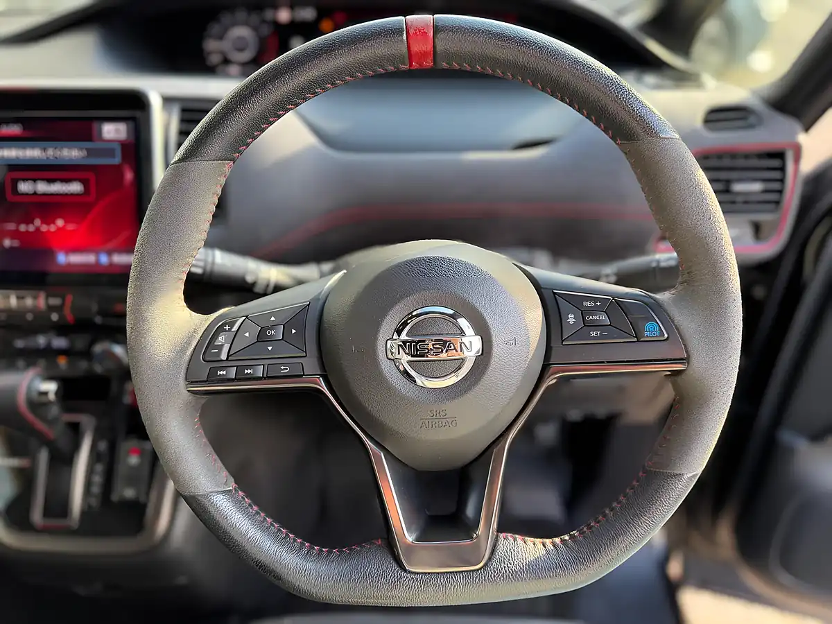 Used 2019 Nissan Serena Nismo Black - Interior and Exterior details 15