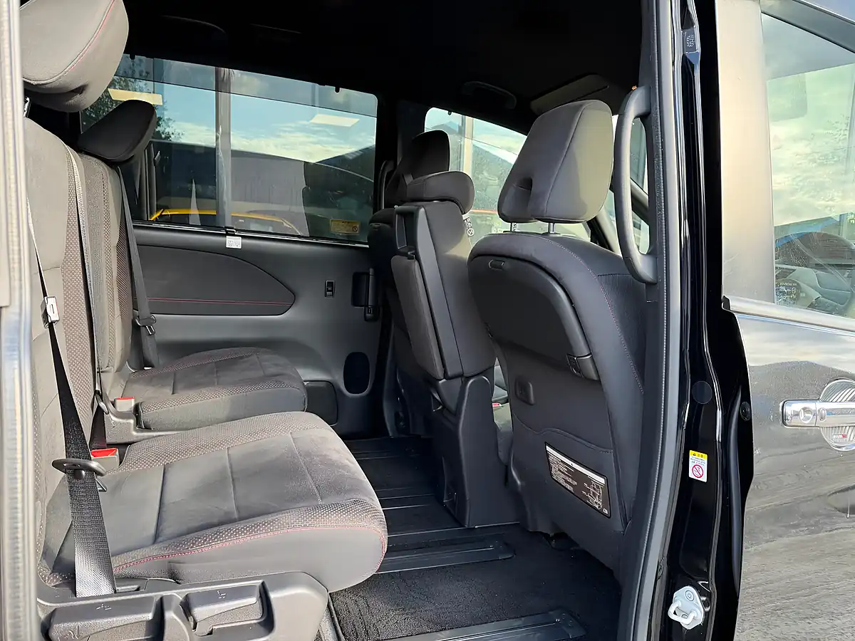 Used 2019 Nissan Serena Nismo Black - Interior and Exterior details 16