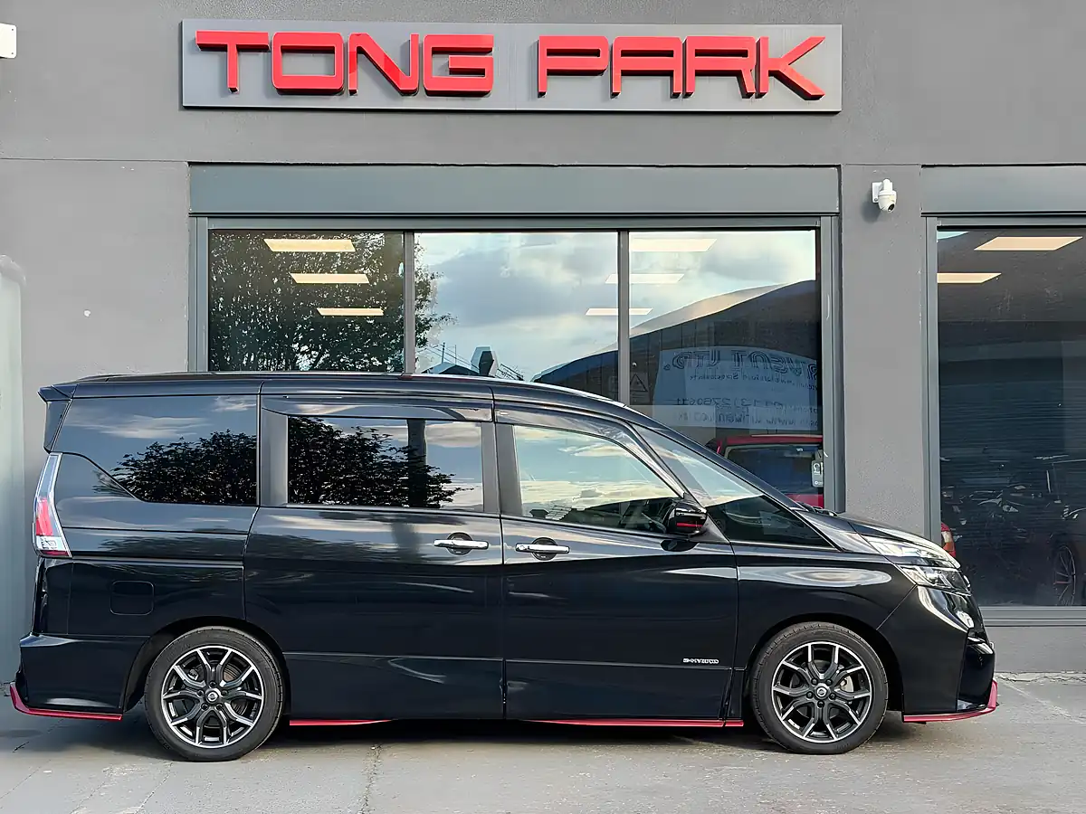 Used 2019 Nissan Serena Nismo Black - Interior and Exterior details 6