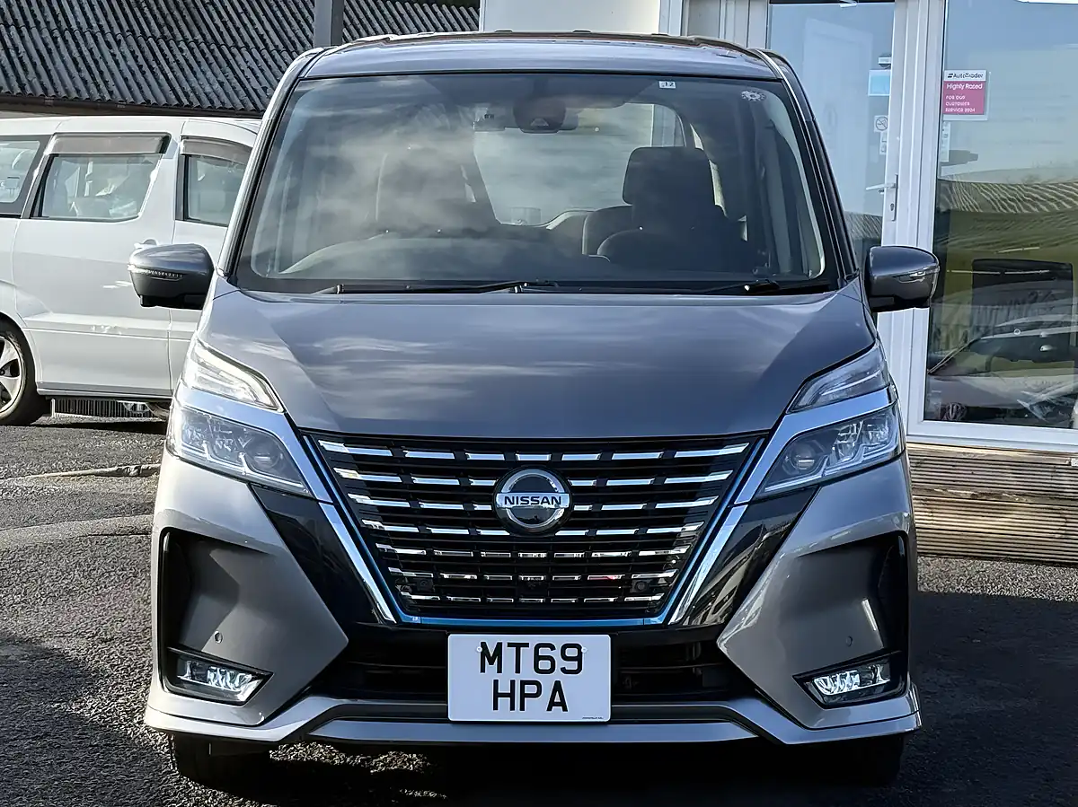 Used 2019 Nissan Serena Pilot 360 Grey - Interior and Exterior details 7