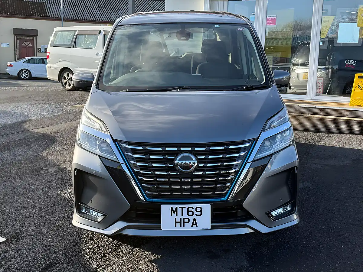 Used 2019 Nissan Serena Pilot 360 Grey - Interior and Exterior details 8