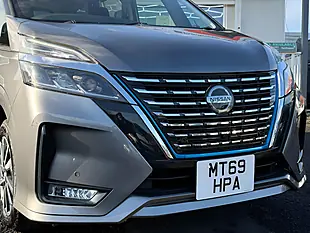 Used 2019 Nissan Serena Pilot 360 Grey - Interior and Exterior details 9
