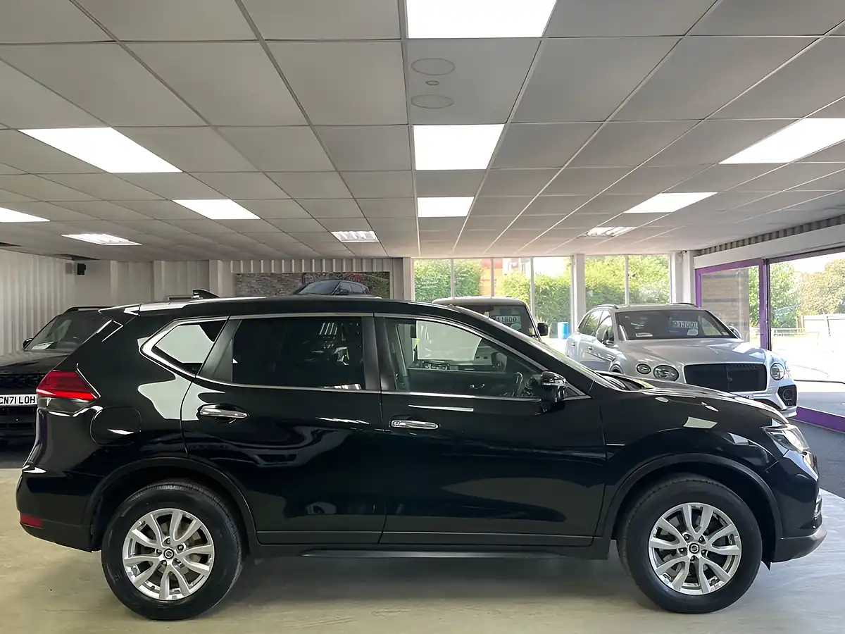 Used 2019 Nissan X-Trail Acenta Premium Black - Interior and Exterior details 6