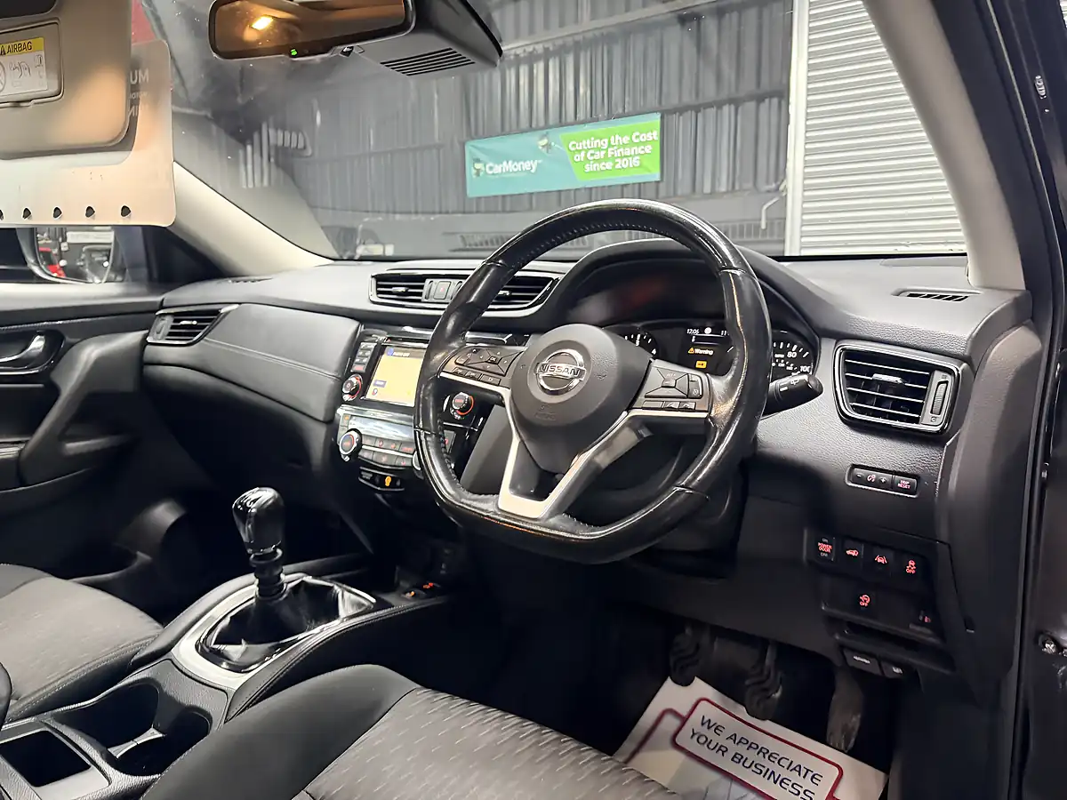 Used 2019 Nissan X-Trail N-Connecta Black - Interior and Exterior details 16