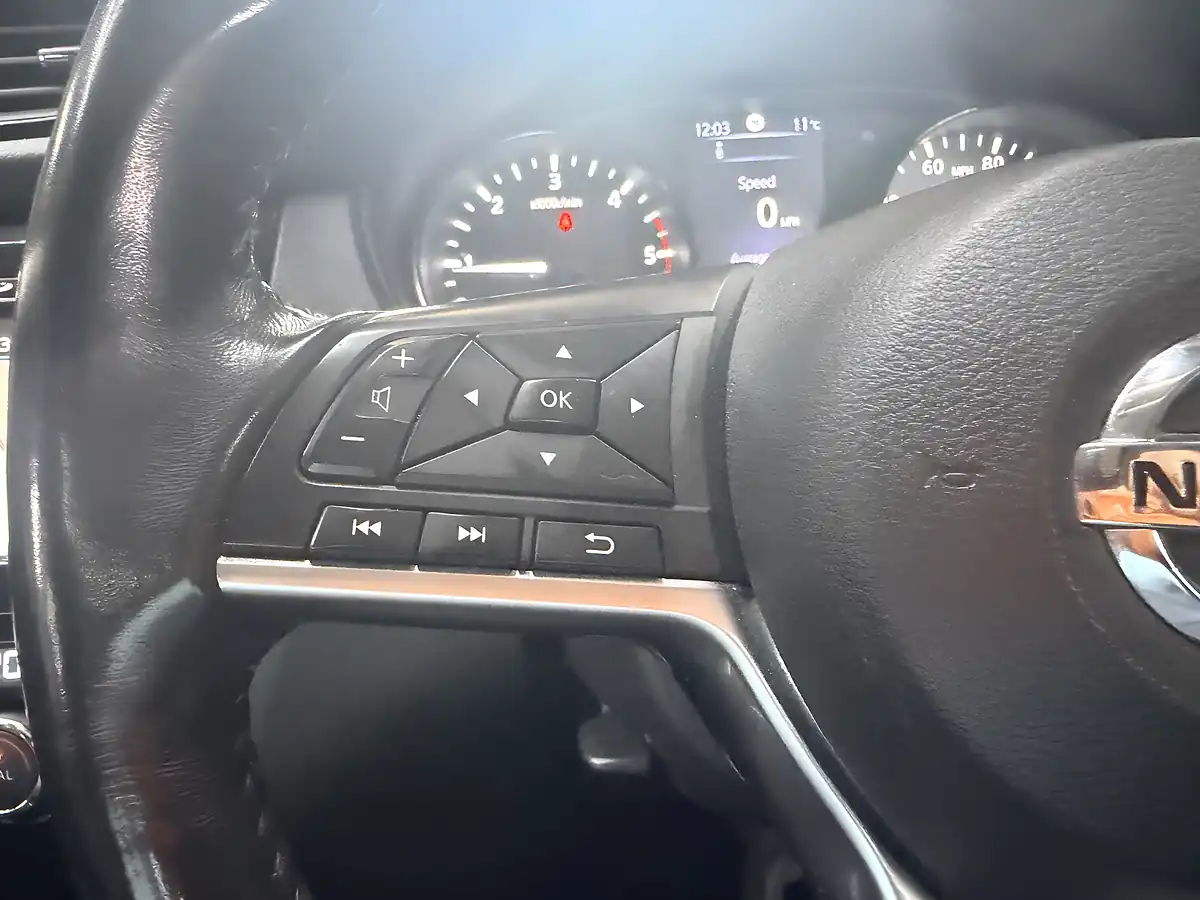 Used 2019 Nissan X-Trail N-Connecta Black - Interior and Exterior details 19