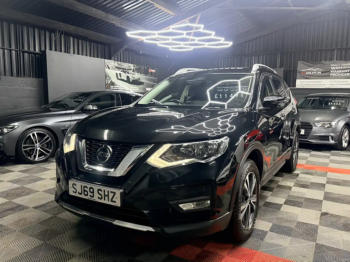 Used 2019 Nissan X-Trail N-Connecta Black - Interior and Exterior details 7