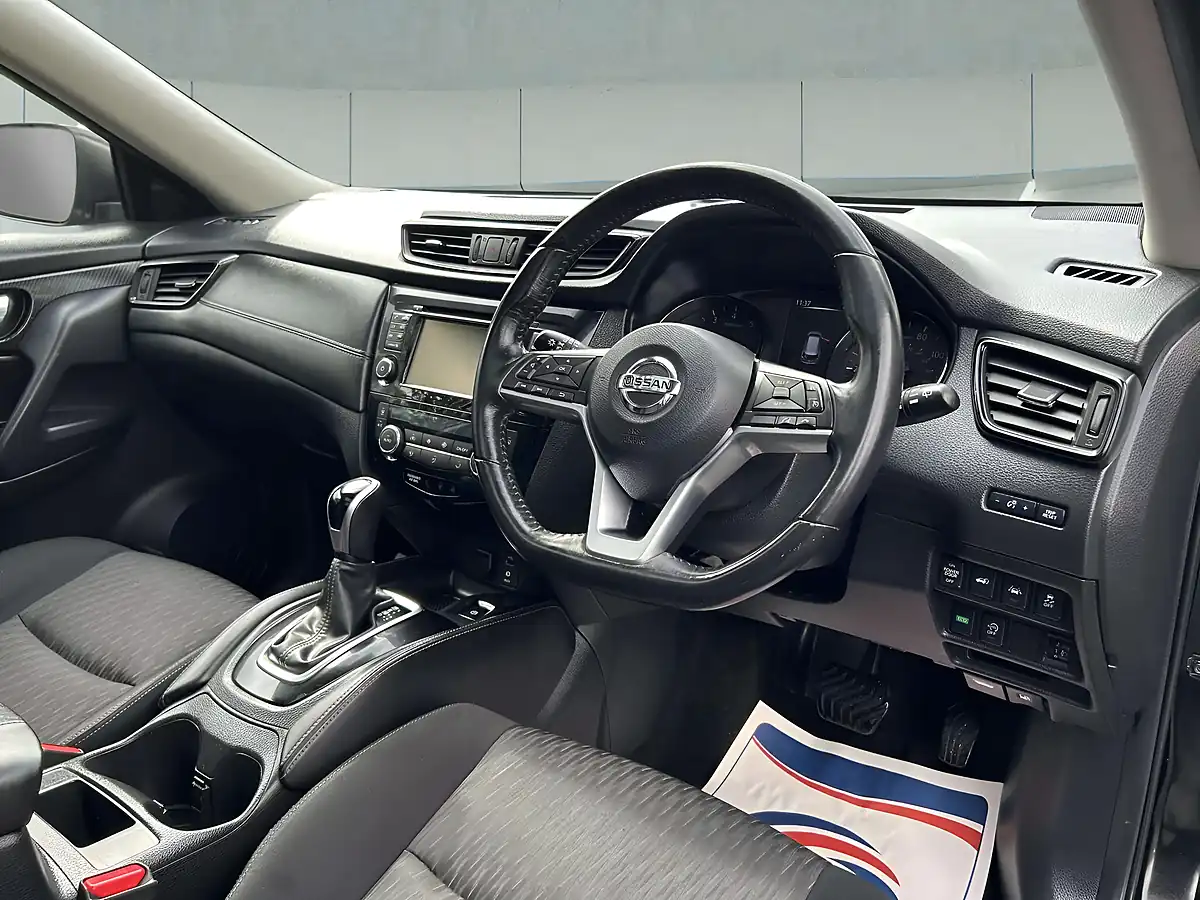 Used 2019 Nissan X-Trail N-Connecta Black - Interior and Exterior details 11