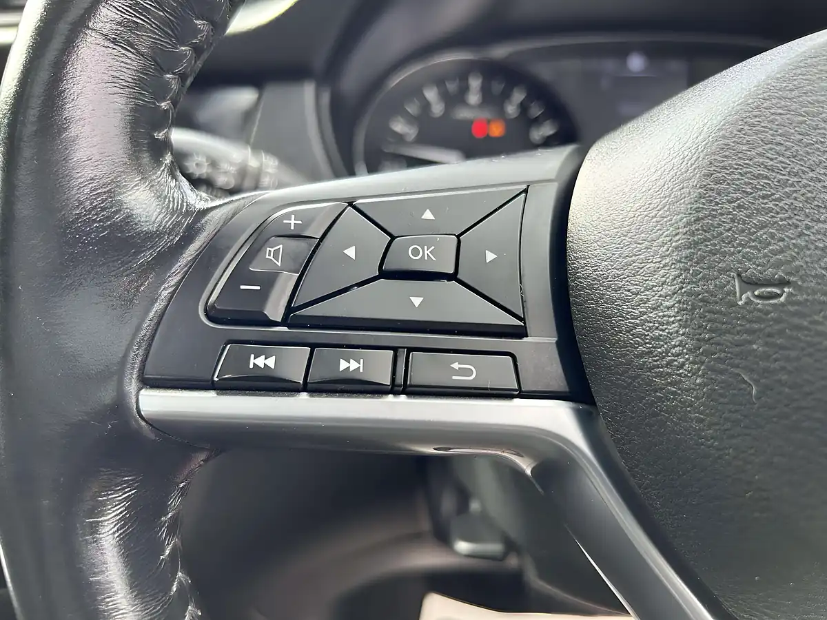 Used 2019 Nissan X-Trail N-Connecta Black - Interior and Exterior details 13