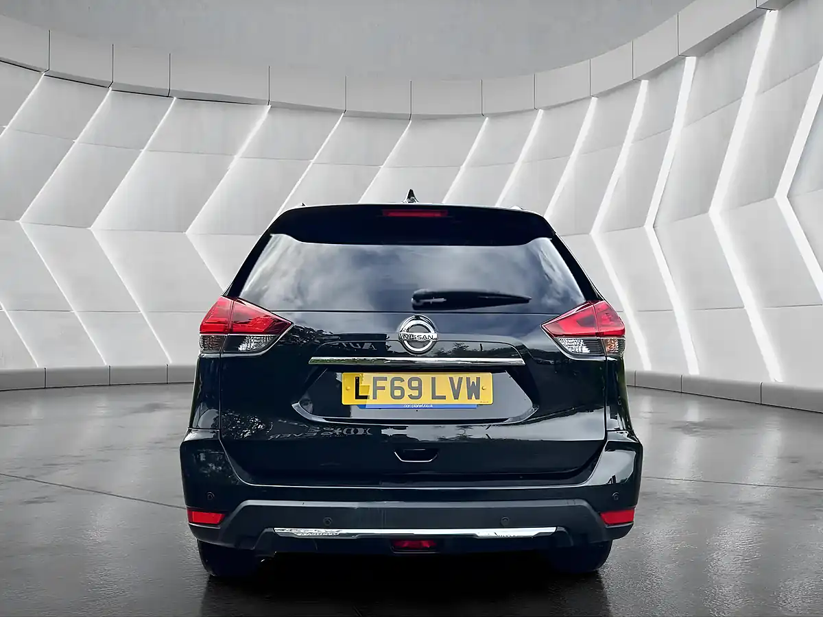 Used 2019 Nissan X-Trail N-Connecta Black - Interior and Exterior details 8