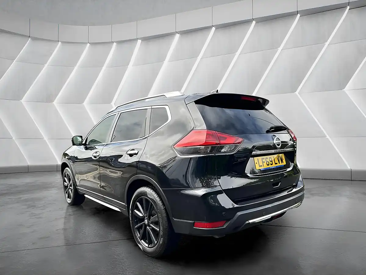 Used 2019 Nissan X-Trail N-Connecta Black - Interior and Exterior details 9