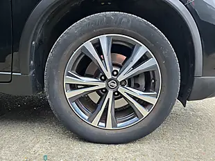 Used 2019 Nissan X-Trail N-Connecta Black - Interior and Exterior details 10