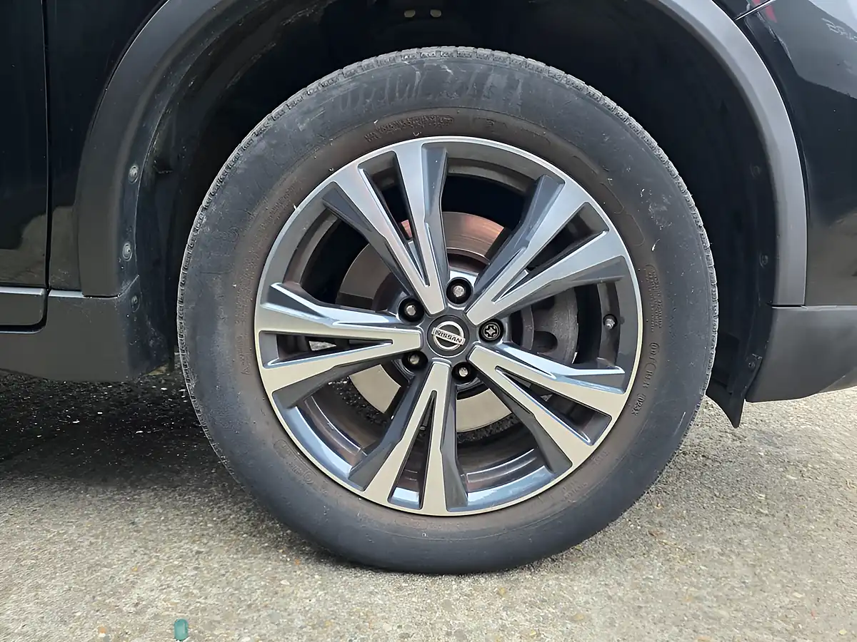 Used 2019 Nissan X-Trail N-Connecta Black - Interior and Exterior details 10