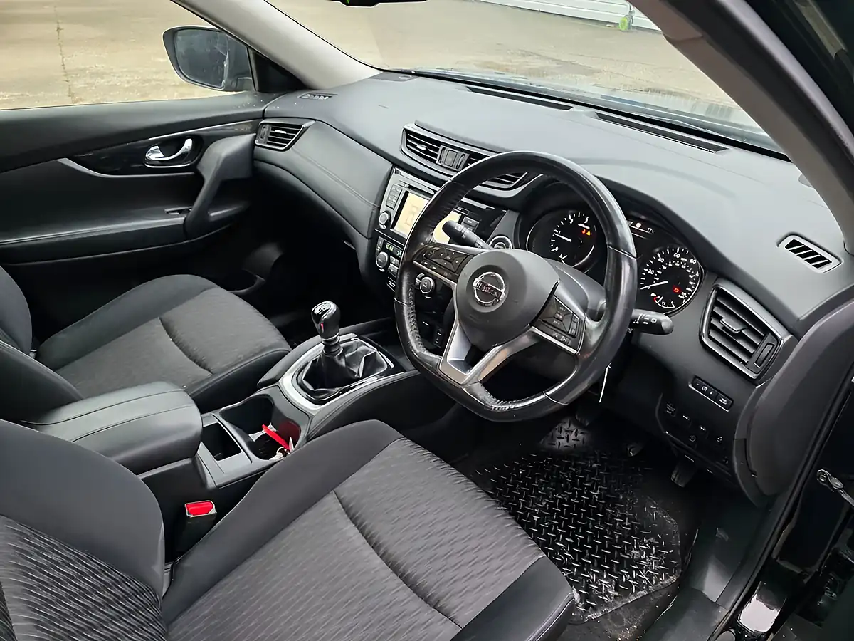 Used 2019 Nissan X-Trail N-Connecta Black - Interior and Exterior details 13