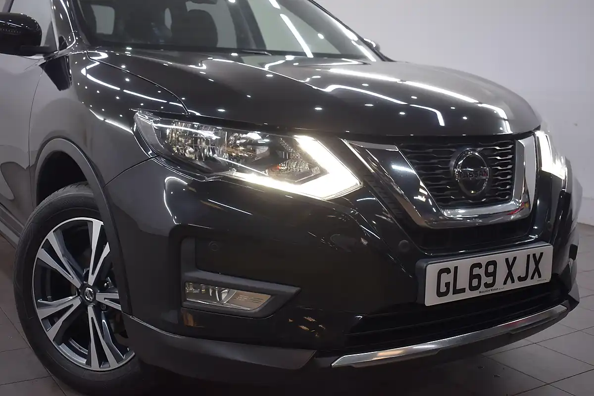 Used 2019 Nissan X-Trail N-Connecta Black - Interior and Exterior details 11