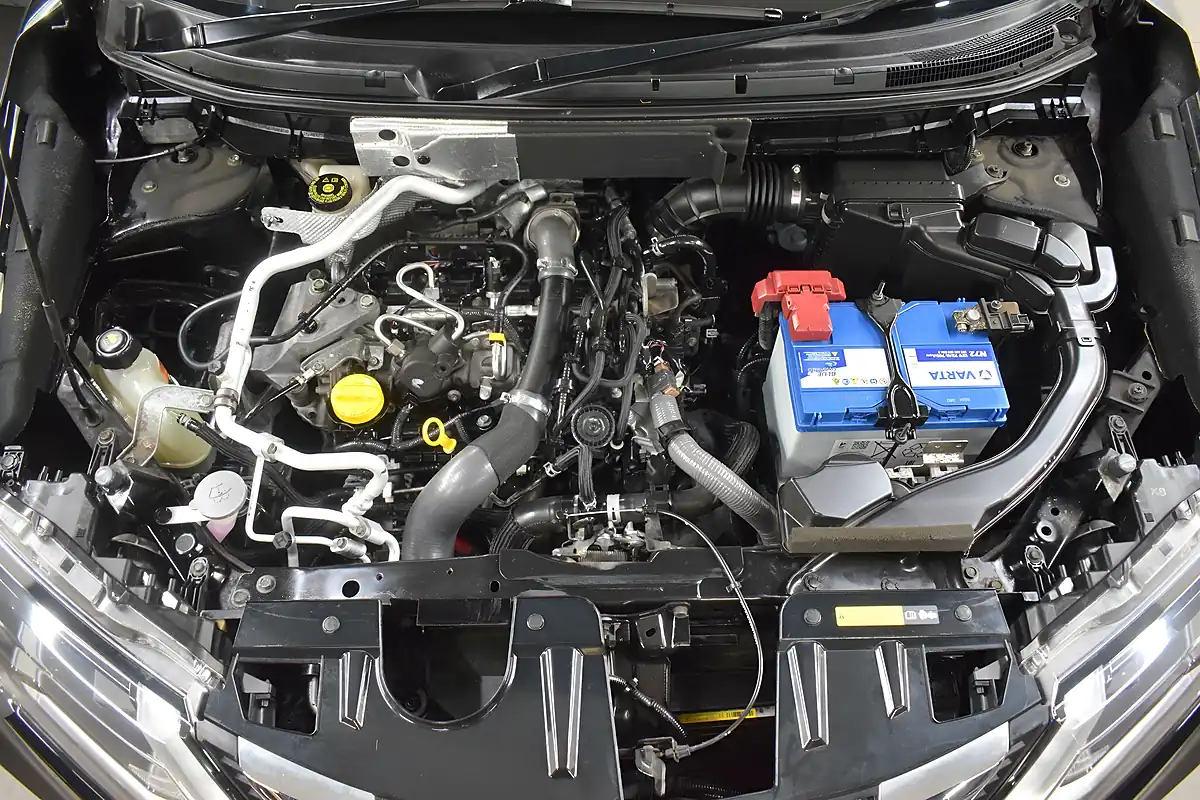Used 2019 Nissan X-Trail N-Connecta Black - Interior and Exterior details 4