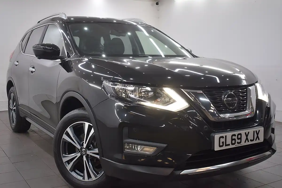 Used 2019 Nissan X-Trail N-Connecta Black - Interior and Exterior details 7