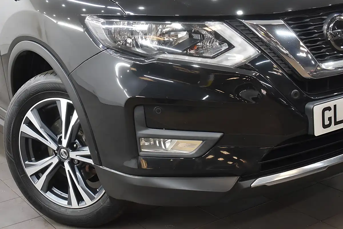 Used 2019 Nissan X-Trail N-Connecta Black - Interior and Exterior details 8