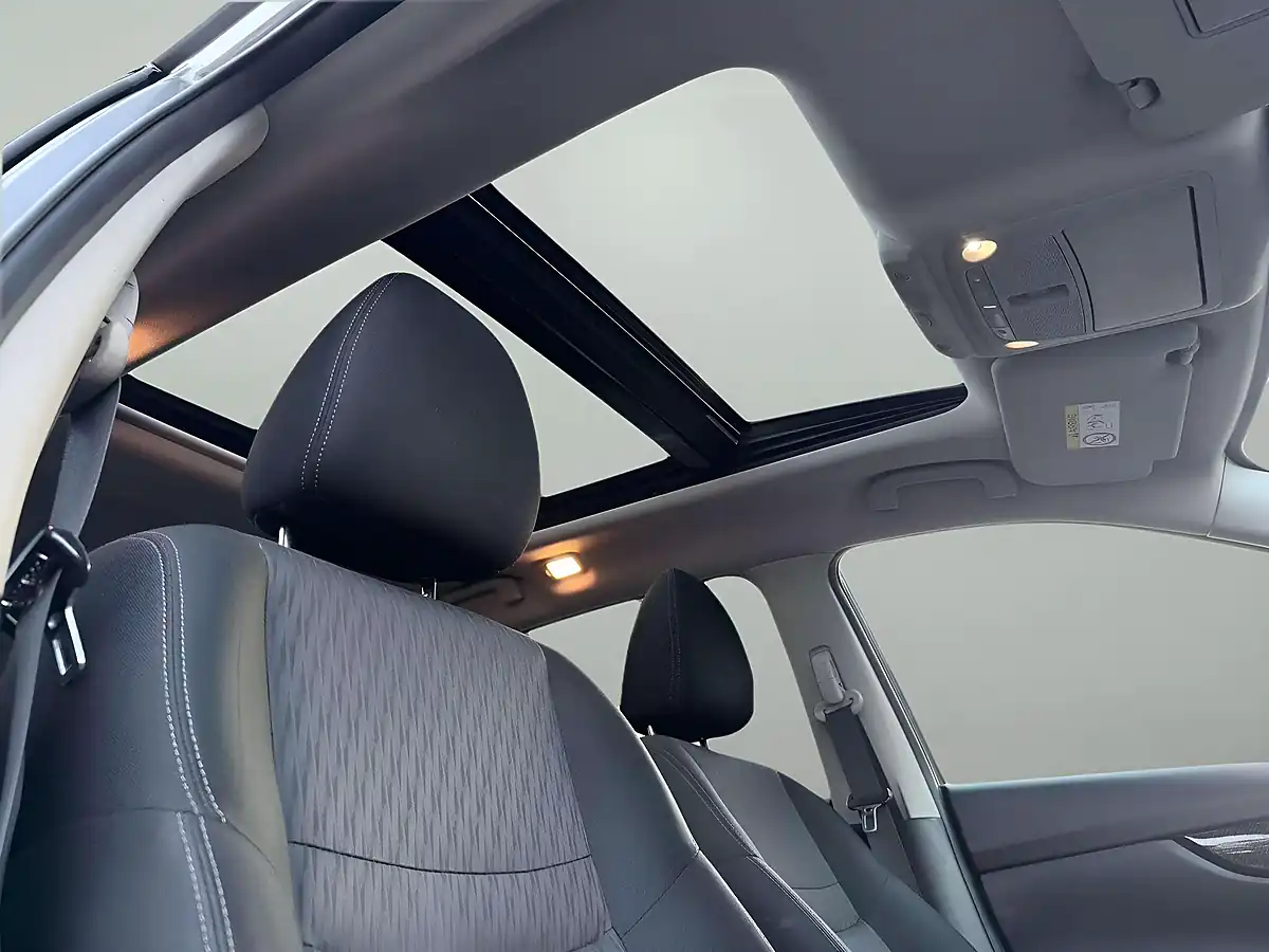 Used 2019 Nissan X-Trail N-Connecta Grey - Interior and Exterior details 17