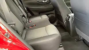 Used 2019 Nissan X-Trail N-Connecta Red - Interior and Exterior details 16