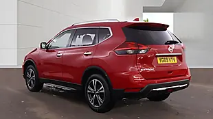 Used 2019 Nissan X-Trail N-Connecta Red - Interior and Exterior details 7