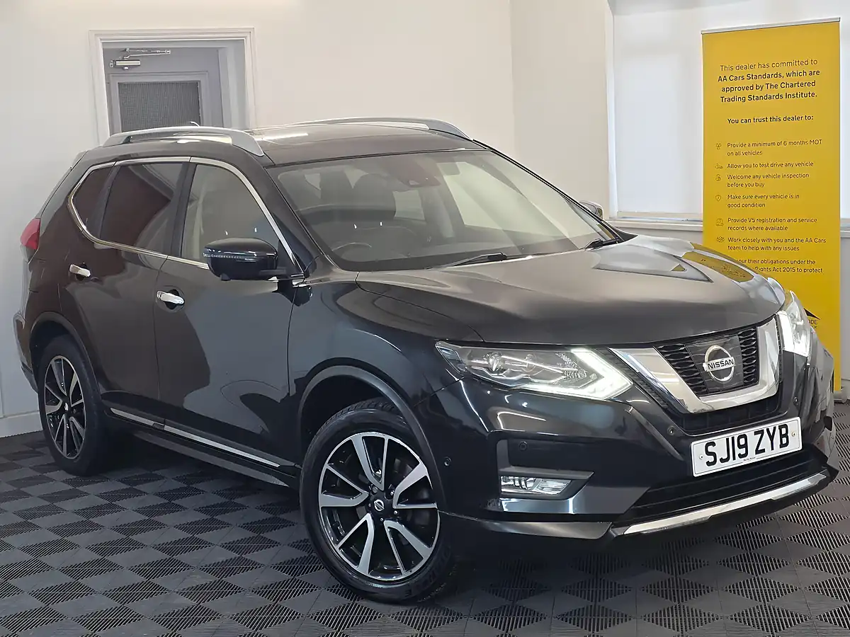 Used 2019 Nissan X-Trail Tekna Black - Interior and Exterior details 3