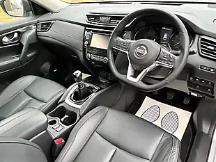 Used 2019 Nissan X-Trail Tekna Silver - Interior and Exterior details 12