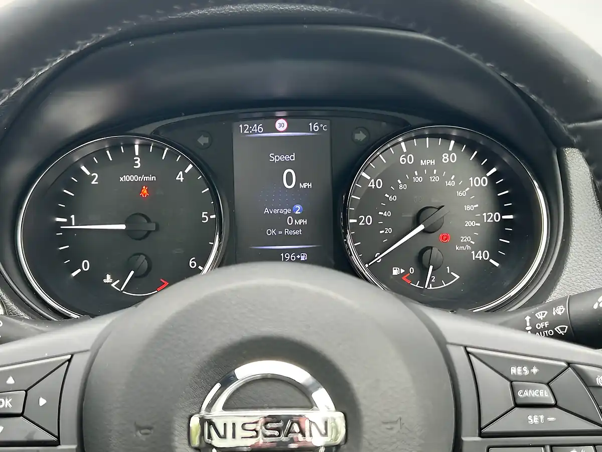 Used 2019 Nissan X-Trail Tekna Silver - Interior and Exterior details 17