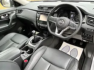 Used 2019 Nissan X-Trail Tekna Silver - Interior and Exterior details 3