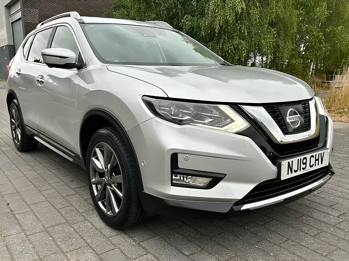 Used 2019 Nissan X-Trail Tekna Silver - Interior and Exterior details 6