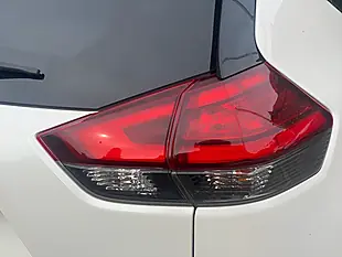 Used 2019 Nissan X-Trail Tekna White - Interior and Exterior details 20