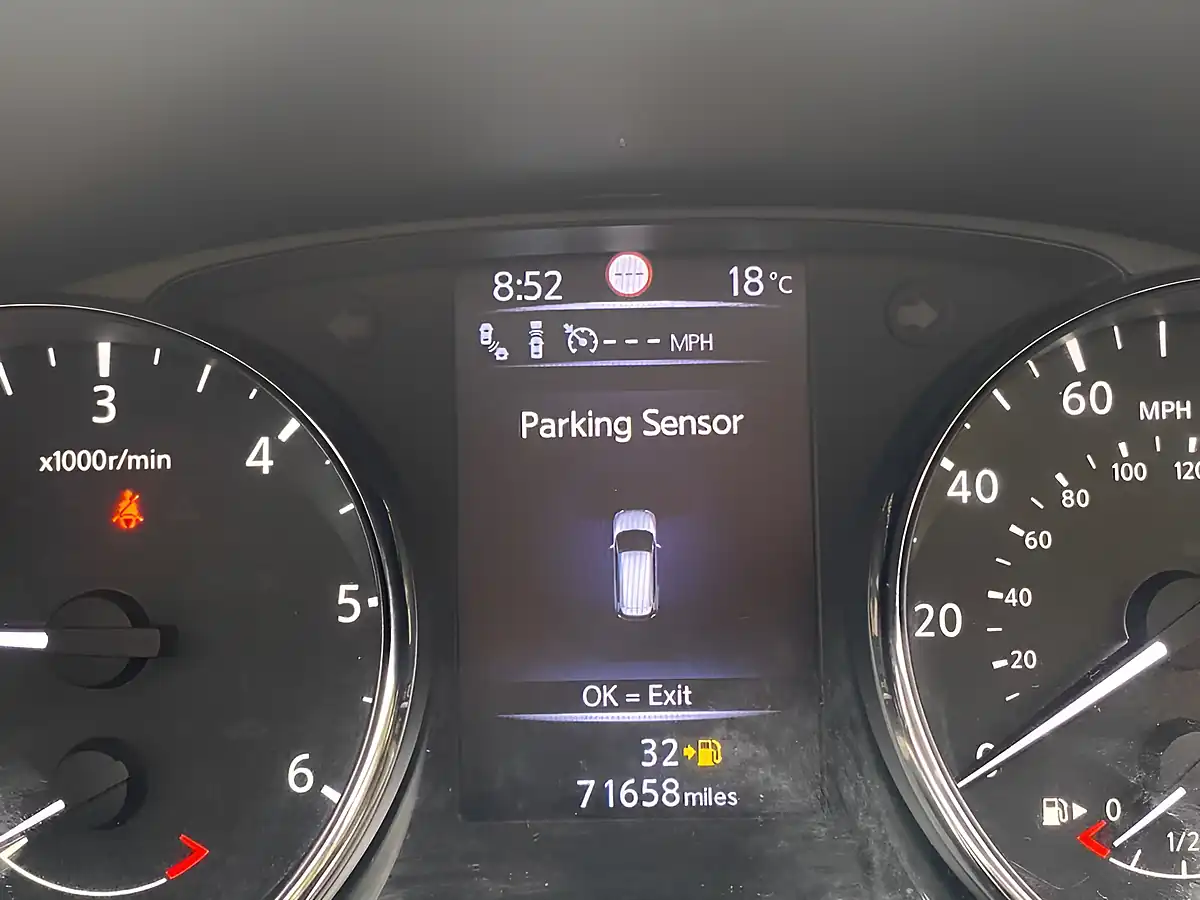 Used 2019 Nissan X-Trail Tekna White - Interior and Exterior details 8
