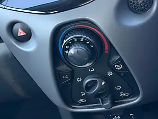 Used 2019 Peugeot 108 Active Purple - Interior and Exterior details 18