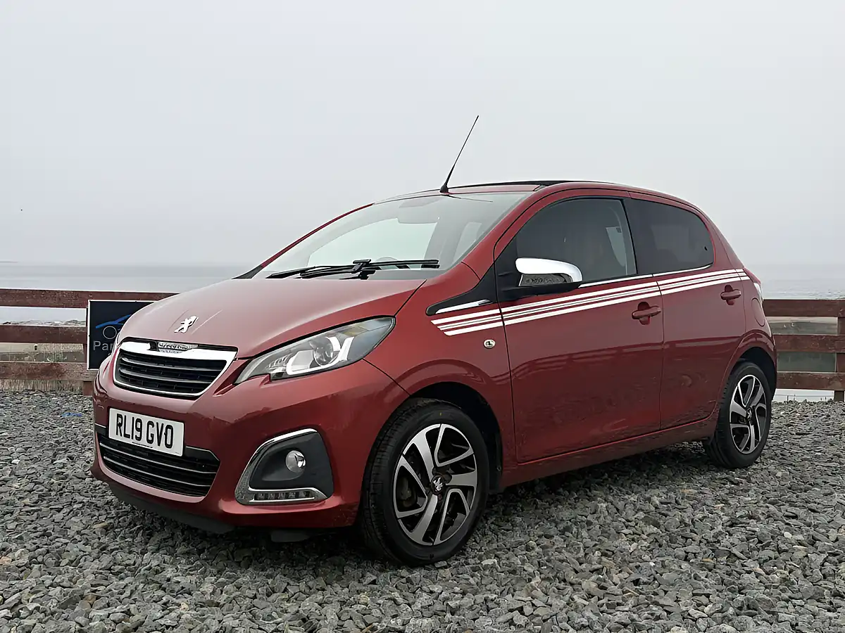 Used 2019 Peugeot 108 Collection Red - Front View